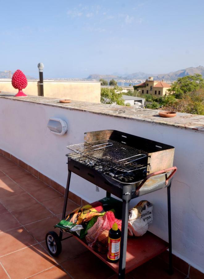 Attico Con Terrazza Sul Porto Apartman Palermo Kültér fotó